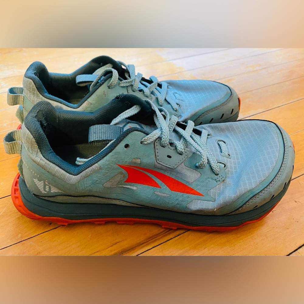 Altra trail shoes (W 9)